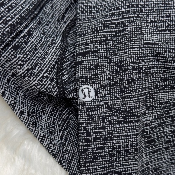 Lululemon Fast & Free Crop II Leggings - Picture 5 of 7